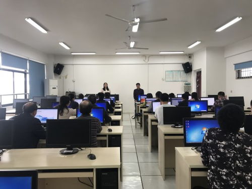 開拓創新，積極進取 以項目與文獻研究驅動研究生教育內涵式發展